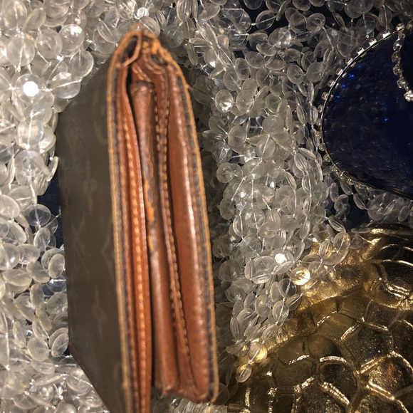 Louis Vuitton bifold wallet - Picture 12 of 12